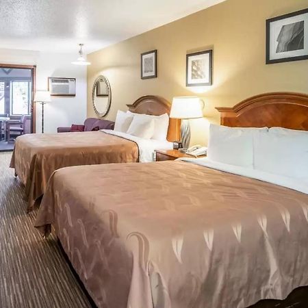 Quality Inn Keystone Near Mount Rushmore Exteriör bild