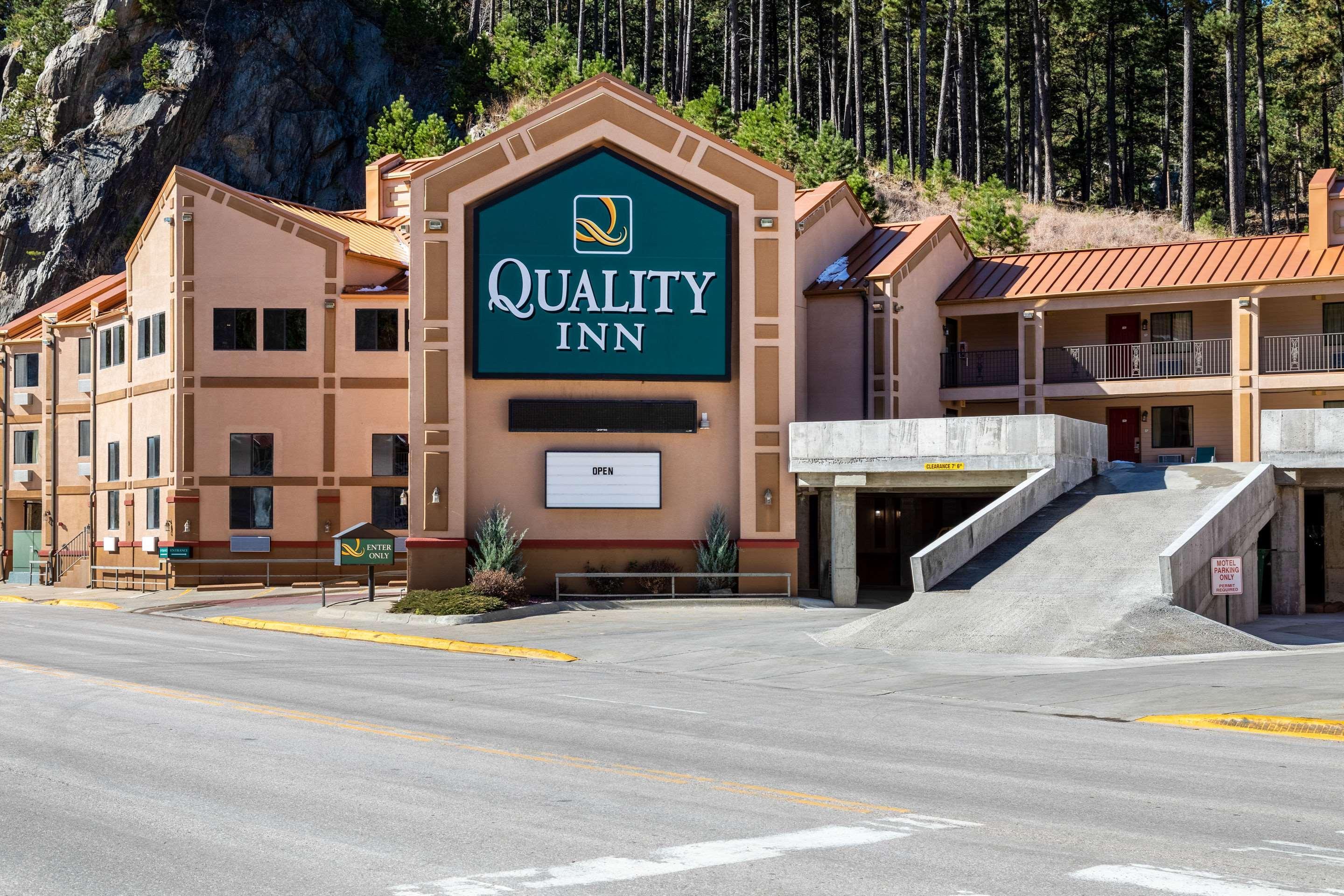 Quality Inn Keystone Near Mount Rushmore Exteriör bild