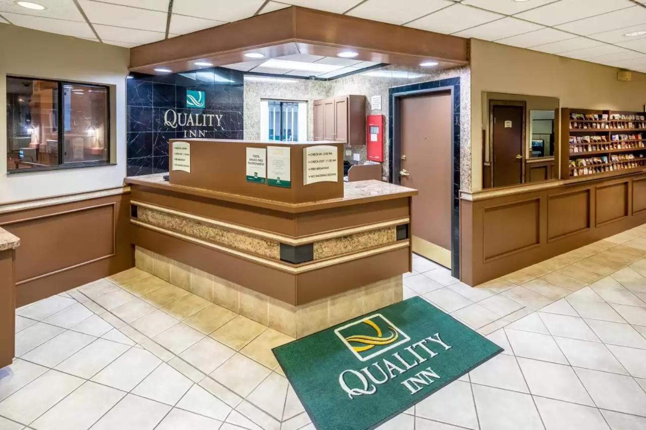 Quality Inn Keystone Near Mount Rushmore Exteriör bild